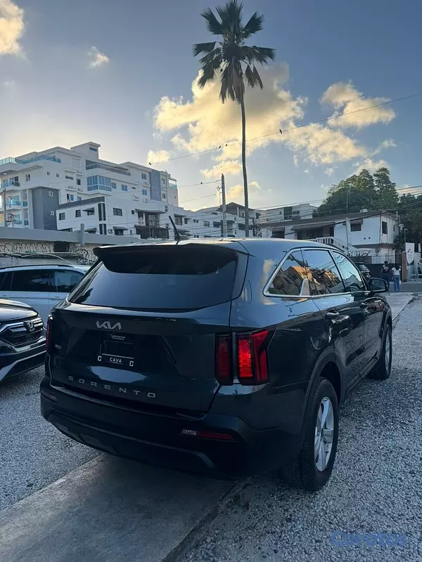 jeepetas y camionetas - Kia Sorento LX 2022 8