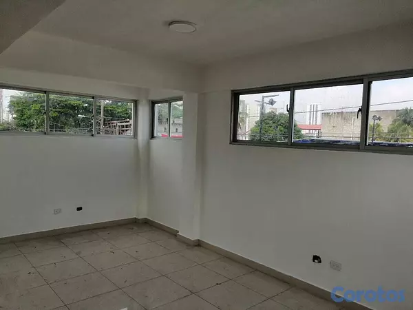 oficinas y locales comerciales -  Alquilo Local Comercial Arroyo Hondo  2