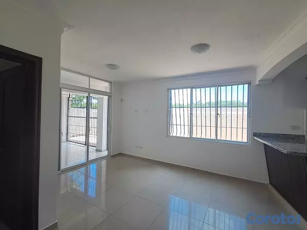 casas - Casa amplia y hermosa en alquiler, Villa María, Sa 4
