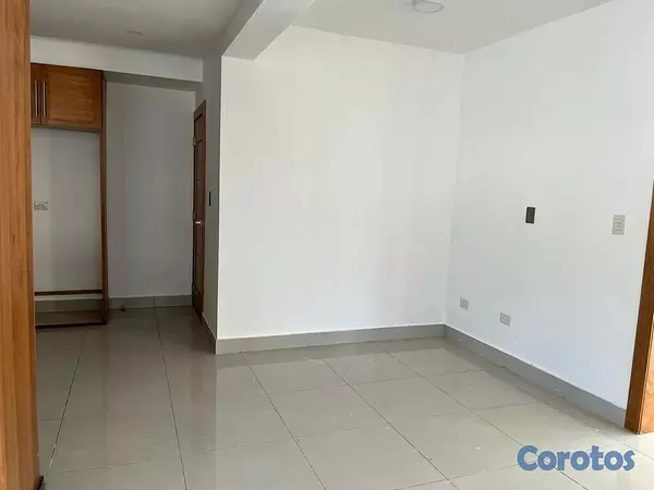 casas - Casa  2 niveles con piscina en Guayabal en santiago de los caballeros  2