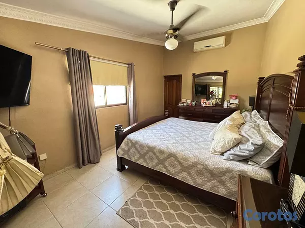 apartamentos - VENDO CASA AMPLIA Y ACOGEDORA-SAN GERONIMO  3