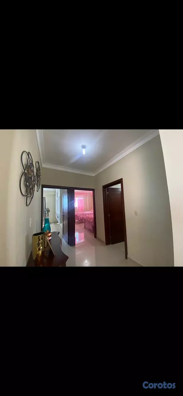 apartamentos - Apartamento 4to nivel en el Ens. Ozama 5