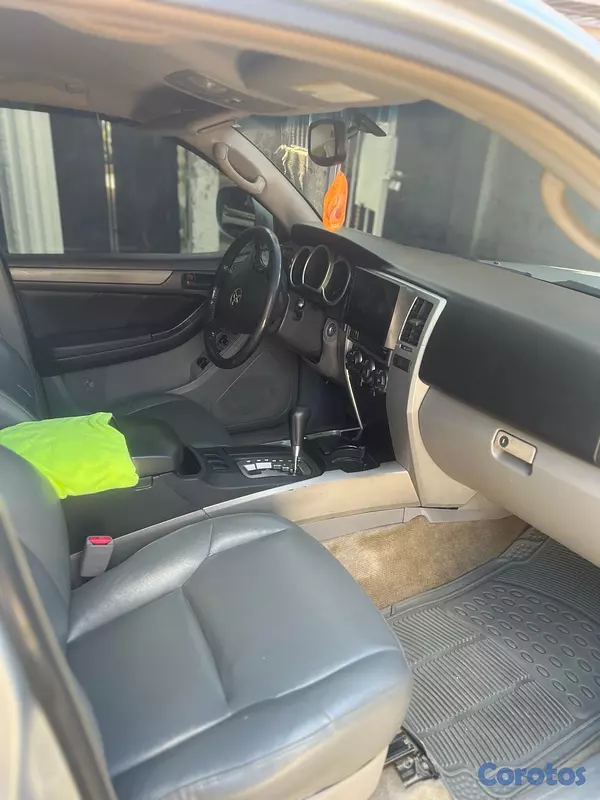 jeepetas y camionetas - Toyota runner 2006  8