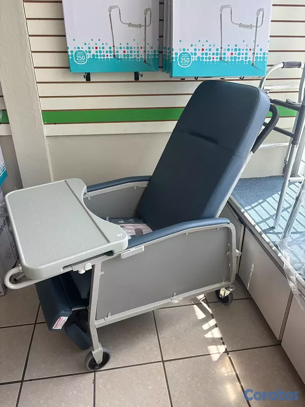 Salud y Equipamiento Médico - sillon reclinable con poco uso, para envejecientes 2