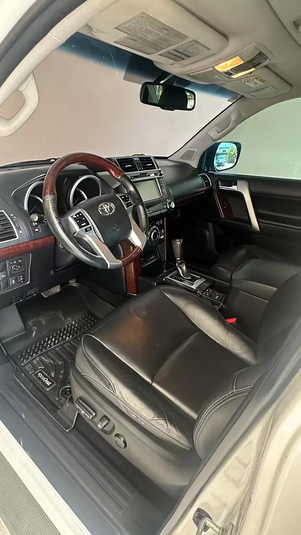 jeepetas y camionetas - Toyota land cruicer prado vxl 2016 8