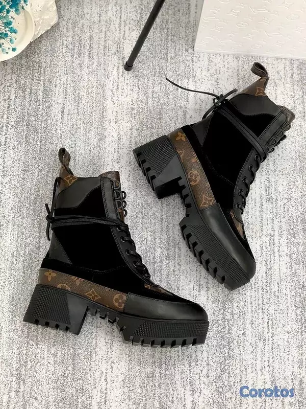 zapatos para mujer - Tenis Sneakers Louis Vuitton Woman Ultimate Teni Sneaker Teni Boots Botas 👢  4