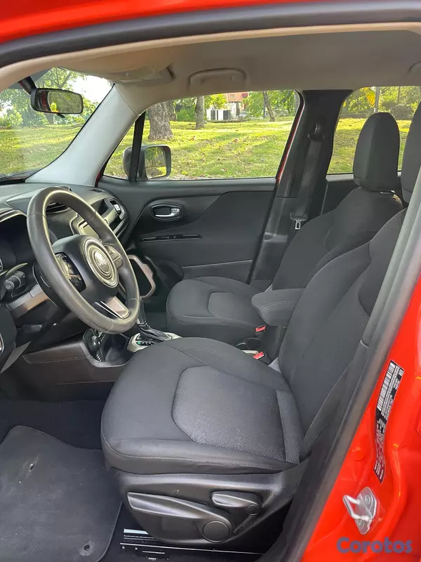 jeepetas y camionetas - Jeep Renegade Sport 2017, 4X4 impecable 10
