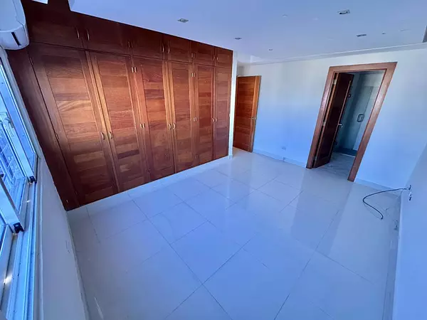 penthouses - Vendo Penthouse en Urbanización Real  8