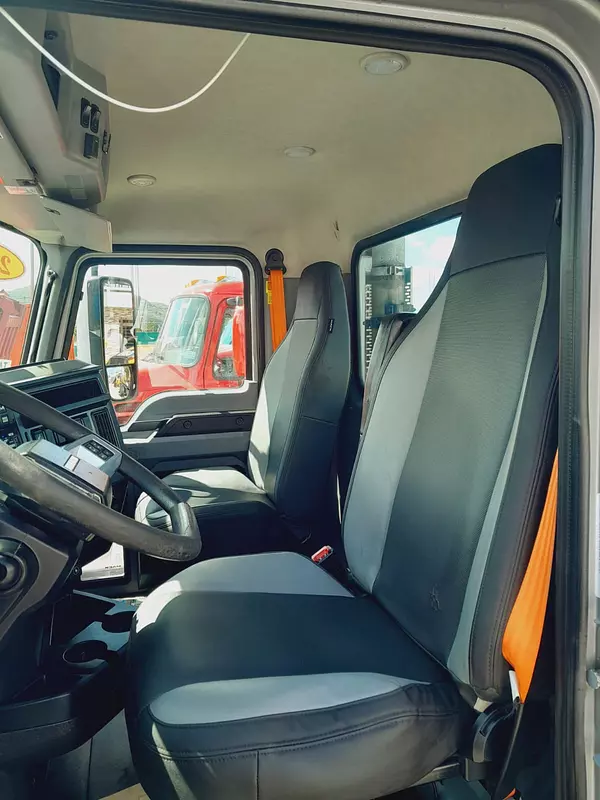 camiones y vehiculos pesados - Mack Anthem año 2020 4