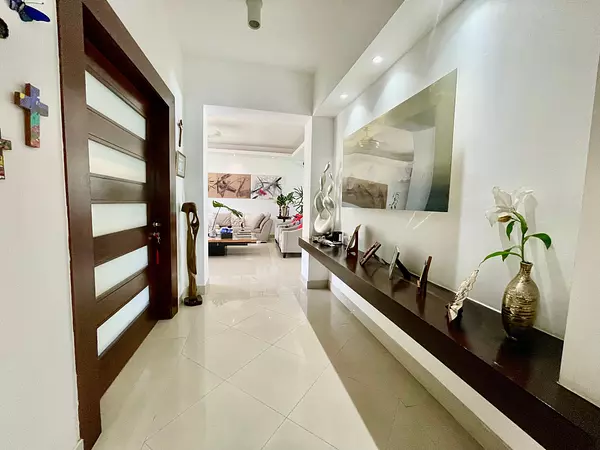 apartamentos - Vendo apartamento clásico en el  PARAISO  4