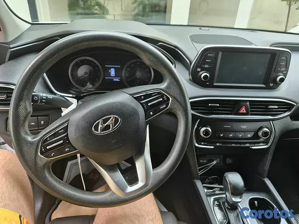 jeepetas y camionetas - Hyundai Santa Fe 2019 Blanca 6