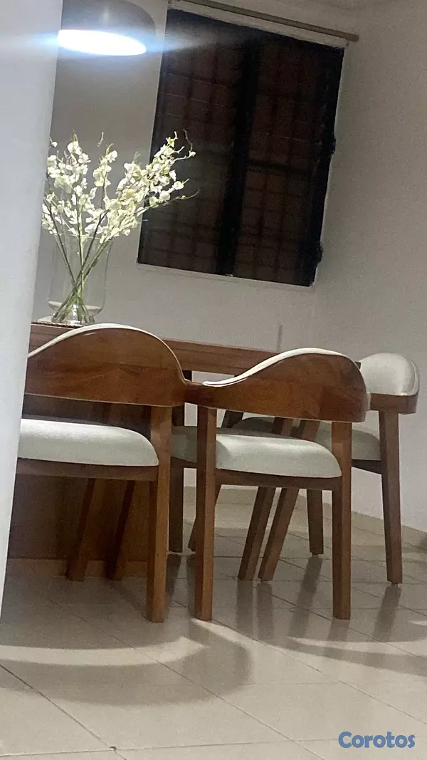 muebles y colchones - Comedor dé 6 sillas 1