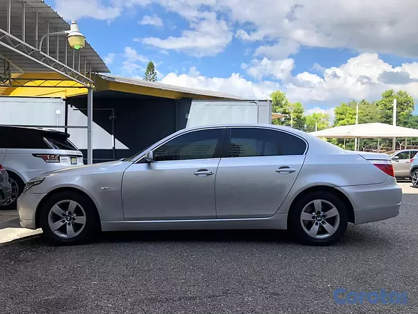 carros - bmw 525i 2009 8