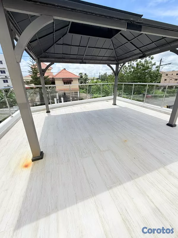 apartamentos - venta de apartamento 2do piso con 260mts y piscina en autopista de san isidro  3