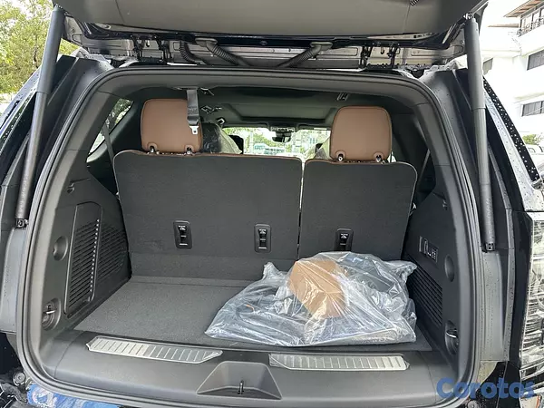 jeepetas y camionetas - Chevrolet Tahoe Duramax 0km. año 2026  11