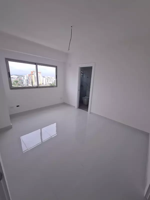 apartamentos - Se alquila apartamento con linea blanca en Urb. Real 4