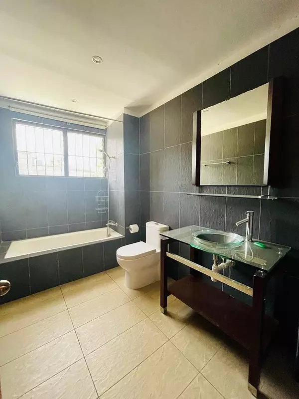 apartamentos - Alquiler Apartamento de 2 Habitaciones con Piscina, Zona Colonial, Santo Domingo 7