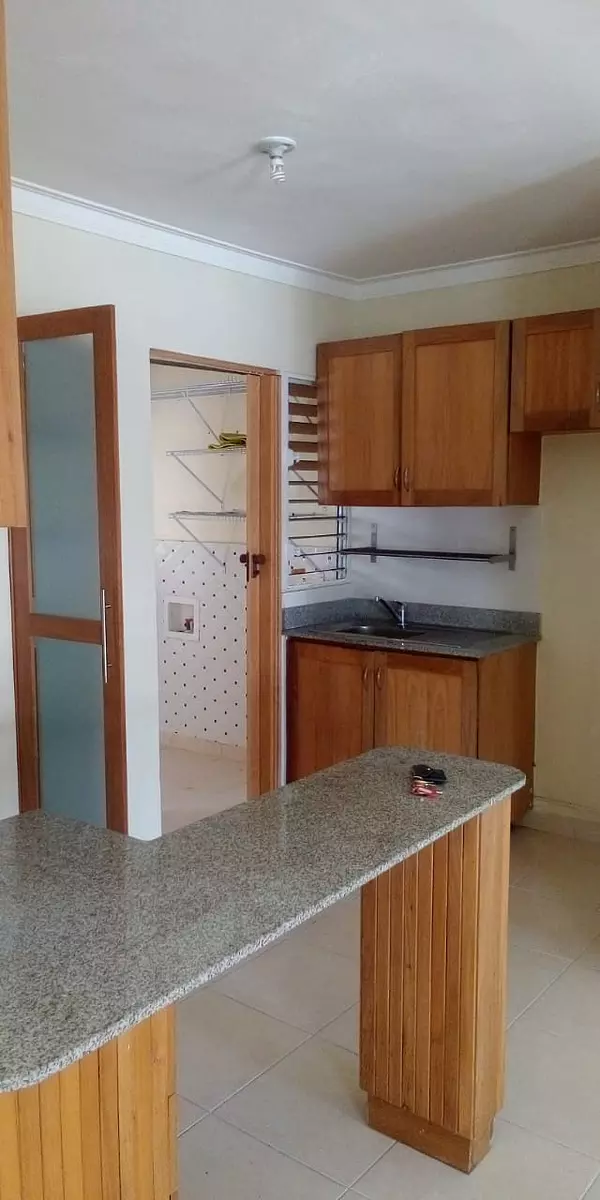 apartamentos - Apartamento en venta en la Ave. Monumental tipo penthouse  5