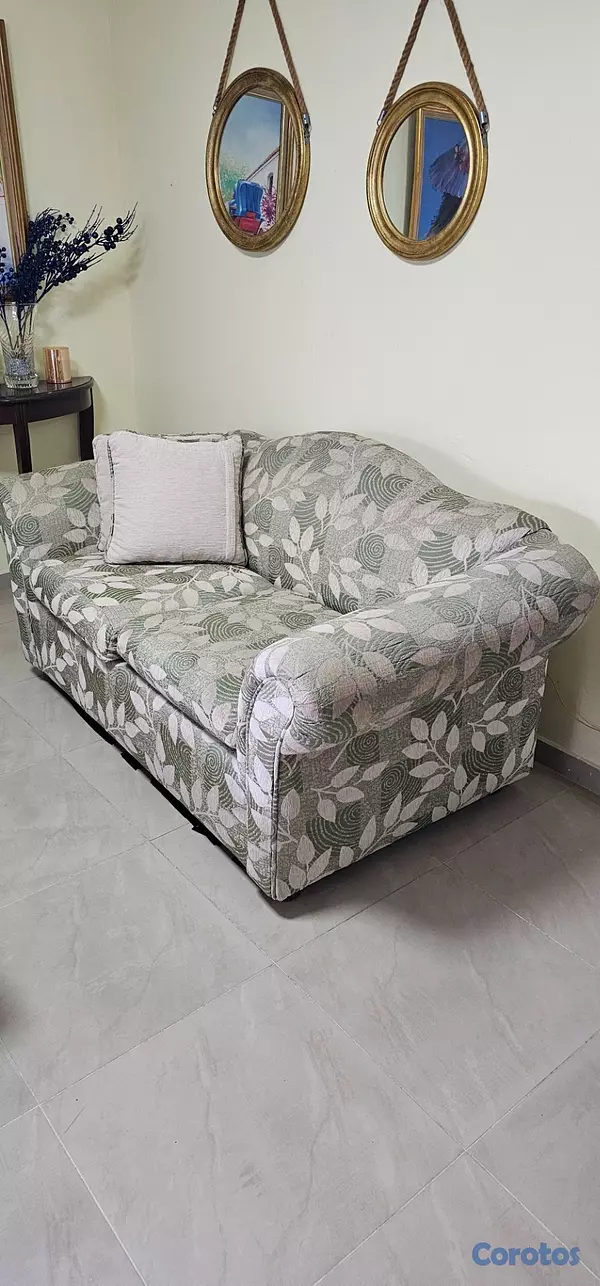 muebles y colchones - Muebles y centro de mesa en Caoba  4
