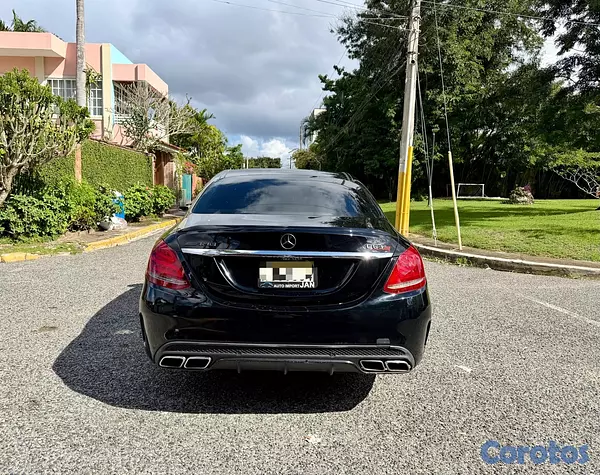 carros - Mercedes Benz C 63 AMG 2