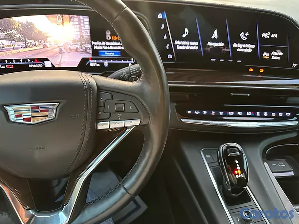 jeepetas y camionetas - Cadillac escalade Long año 2022  12
