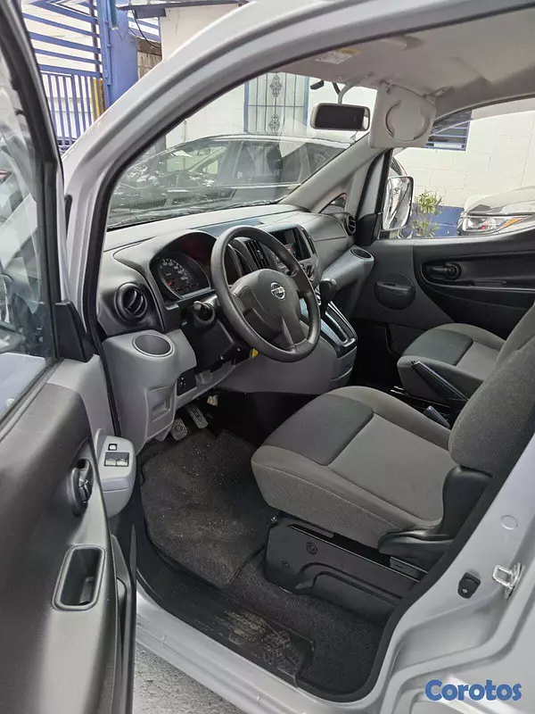 jeepetas y camionetas - NISSAN NV200 GRIS 2019 5