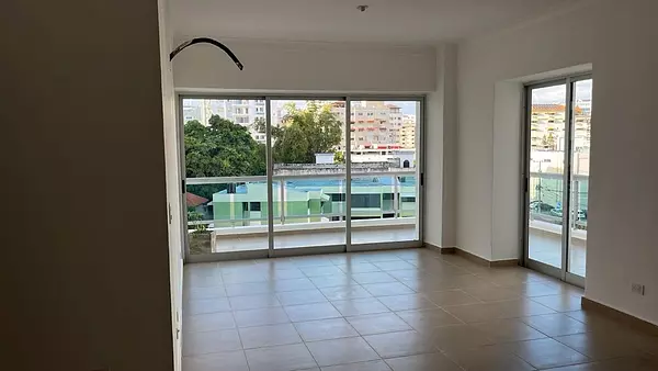 apartamentos - Vendo apto en Naco 
189.95 mts
Piso 5
3 Hab, principal w/c 
2 1/2 baños 
RD$13.5 6