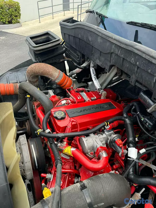 camiones y vehiculos pesados - International Durastar 4300 año 2018 Motor Cummins 5