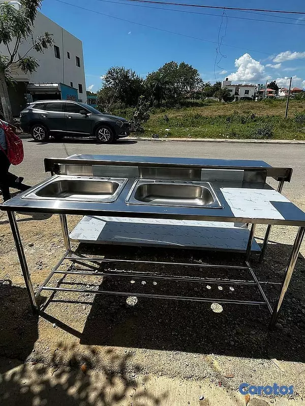 equipos profesionales -  Mesas y fregaderos industriales 3