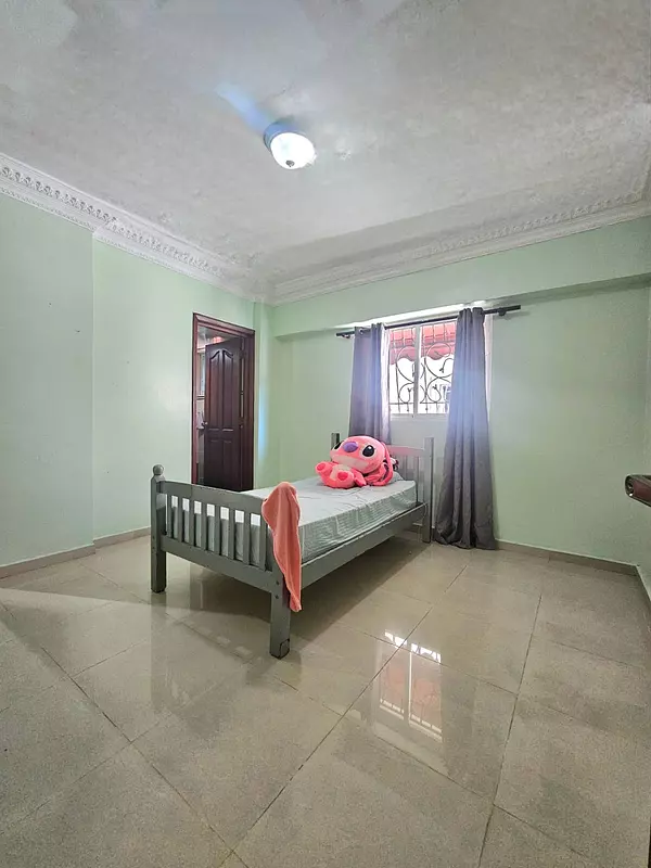 apartamentos - Apartamento en venta en Evaristo Morales de 3 hab. 3
