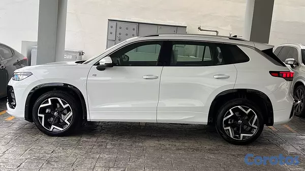 jeepetas y camionetas - Volkswagen Tiguan R Design 2026 8