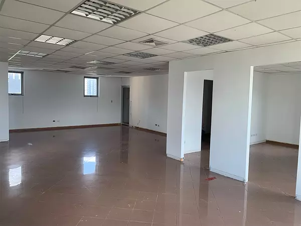 oficinas y locales comerciales - Oficina  en zona céntrica 7