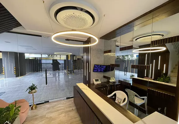 apartamentos - Apartamento en octavo piso en torre, Esmeralda/Santiago  5
