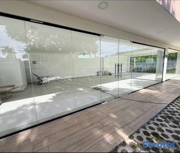 solares y terrenos - Gran local comercial en Bavaro, Punta Cana | Fachada amplia  5