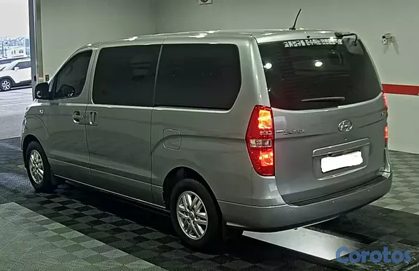 otros vehiculos - HYUNDAI GRAND STAREX 2020 GRIS 12