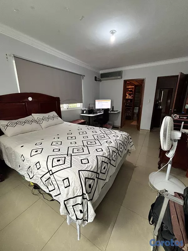 apartamentos - vendo oportunidad alma Rosa primera tres habitaciones dos baños dos parqueos  3