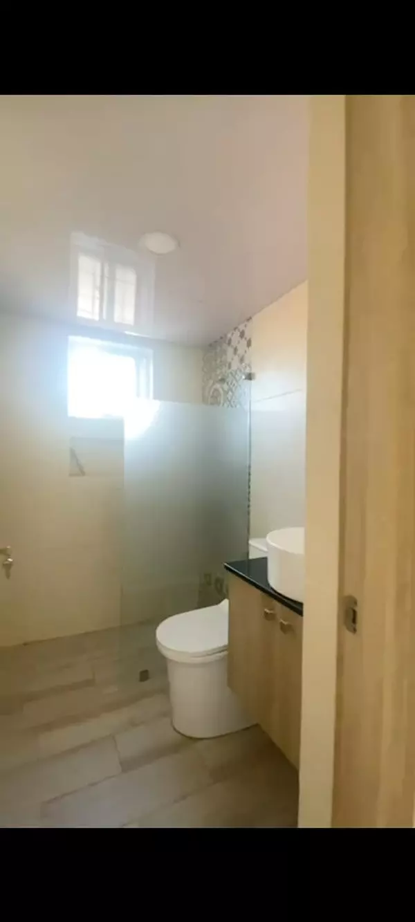 apartamentos - Vendo Apto en el Millón a una esquina de la 27
 4