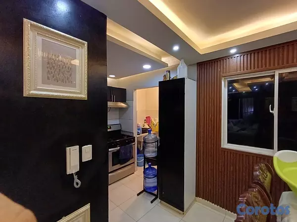 apartamentos - vendo ciudad jua Bosh remodelado tres habitaciones dos baño paruqoe  3