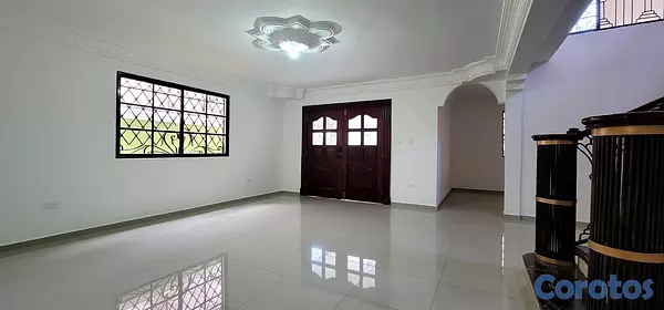 casas - Alquiler casa amplia en Santo Domingo Este Corales 7