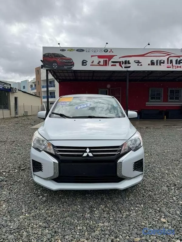 carros - Mitsubishi Mirage ES 2022 Hatchback 2