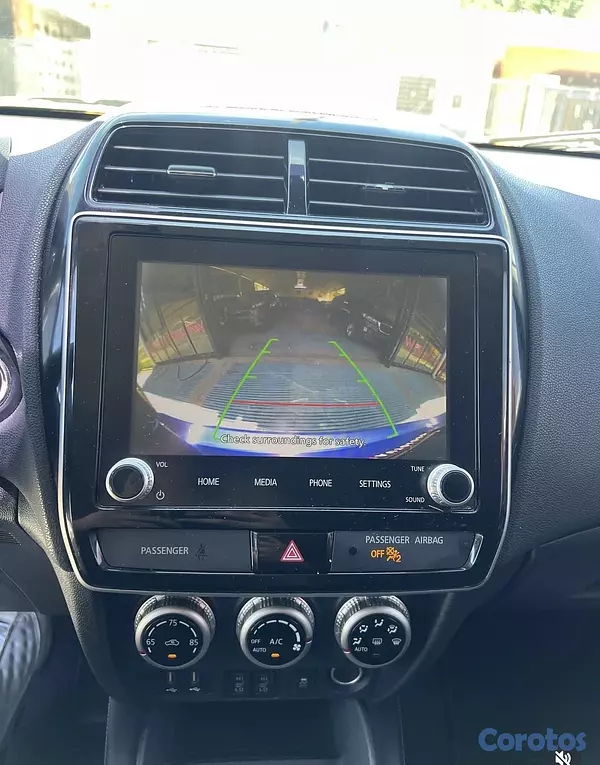 jeepetas y camionetas - Mitsubishi Outlander Sport SE 2020 8