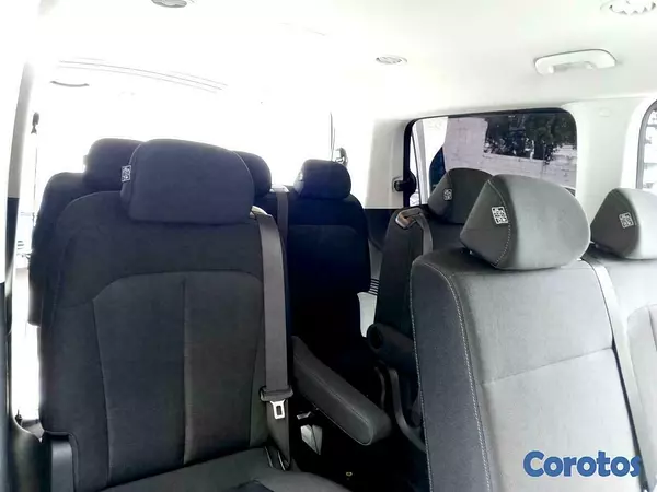 jeepetas y camionetas - Hyundai Staria (autobús nuevo) 2025 4
