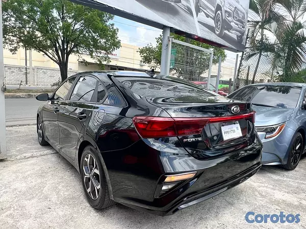 carros - financiamiento disponible vía banco o financiera  5