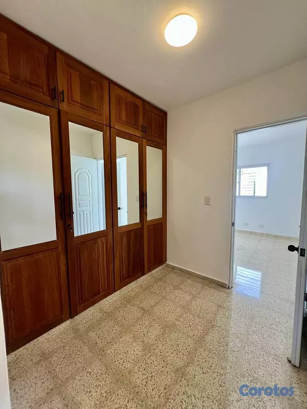 casas - Casa de 4 habitaciones 3 baños en alquiler en Viej 5