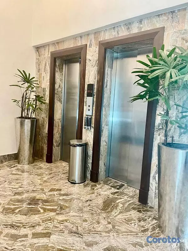 apartamentos - SE VENDO EXCLUSIVO  Apto en TORRE AZUL frente Parq 4