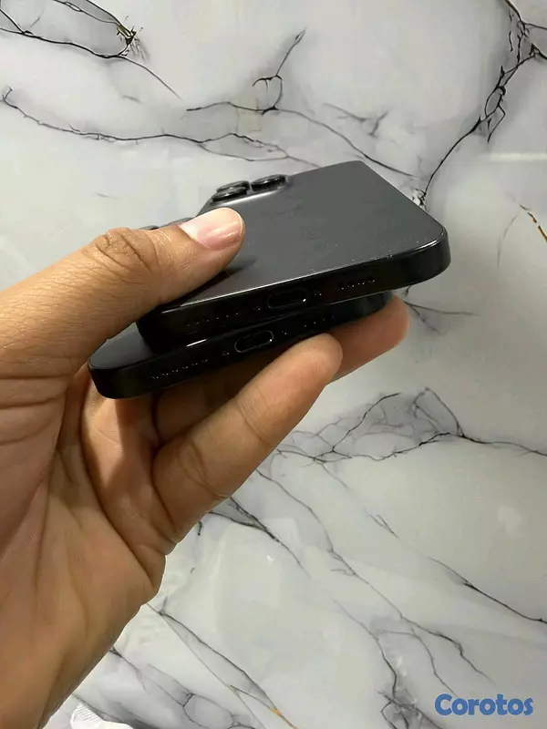 celulares y tabletas - Disponible iPhone 16 pro max 256 GB  batería 100% para ALTICE  TUMBO SIm 35,000  6