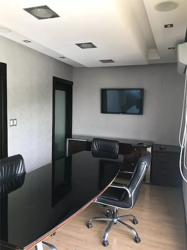 oficinas y locales comerciales - Oficina corporativa amoblada  3
