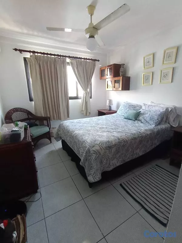 apartamentos - Se vende apt. en Urb. Paraiso, entre av. Churchill 4