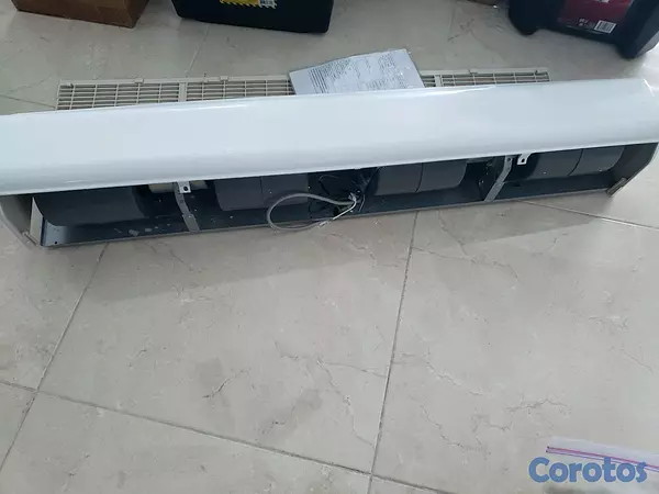 articulos de oficina - curtana de aire    4 pies  ancha.   120 voltages 7