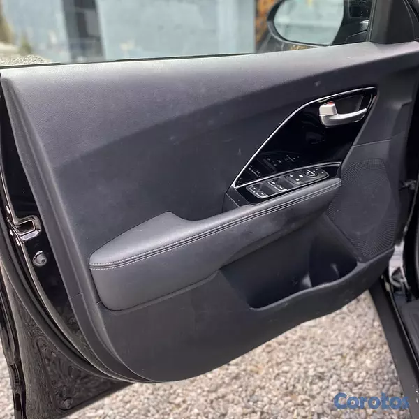 jeepetas y camionetas - KIA NIRO LX 2020 HYBRID 7